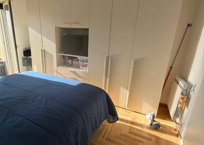 Salvator Rosa Πανσιόν *